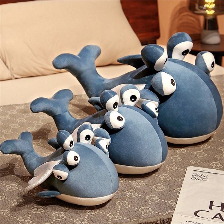 Wholesale Custom Spoof Six-eyed Flying Fish Doll Creativity Gossip Doll Pillow